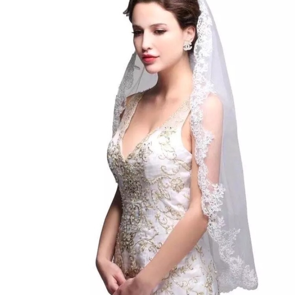 SOLD OUT New Lace Edge Veil